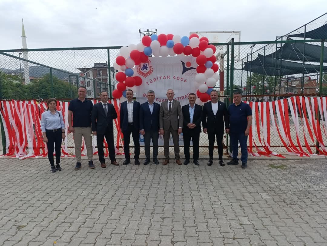 Soma’da TÜBİTAK Fuarı açıldı