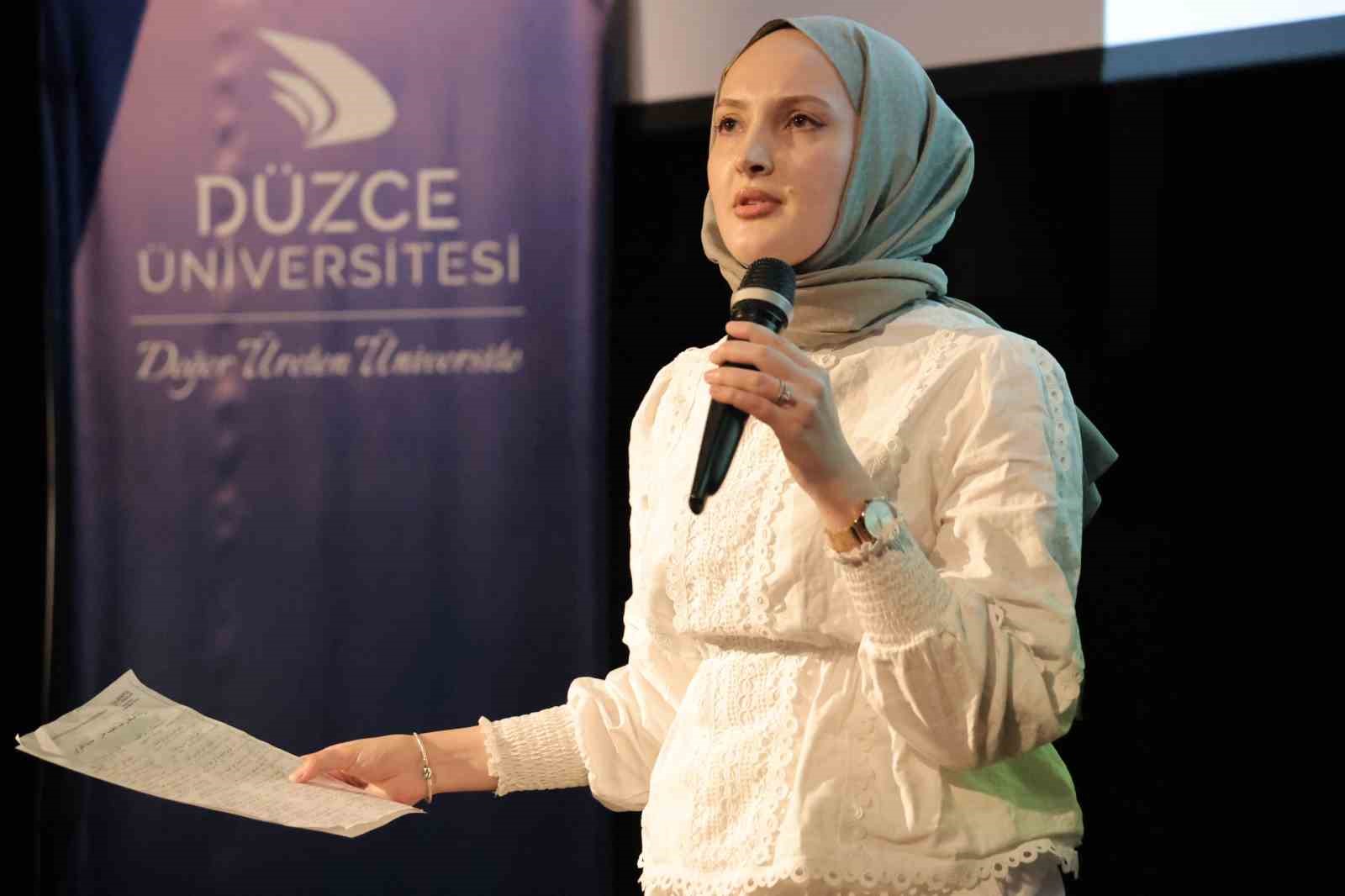 Arap&ccedil;a şiir okuma yarışması ger&ccedil;ekleştirildi
