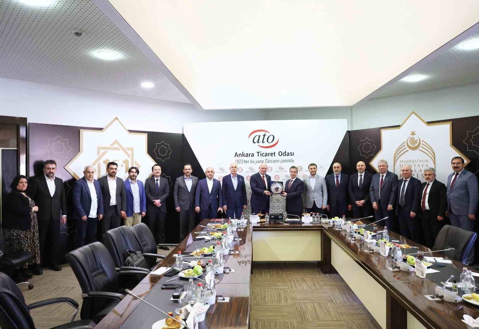 ATO Başkanı Baran: "Başkentimiz ile dünya başkentlerini AJet’in direkt uçuşları ile birbirine bağlayalım"