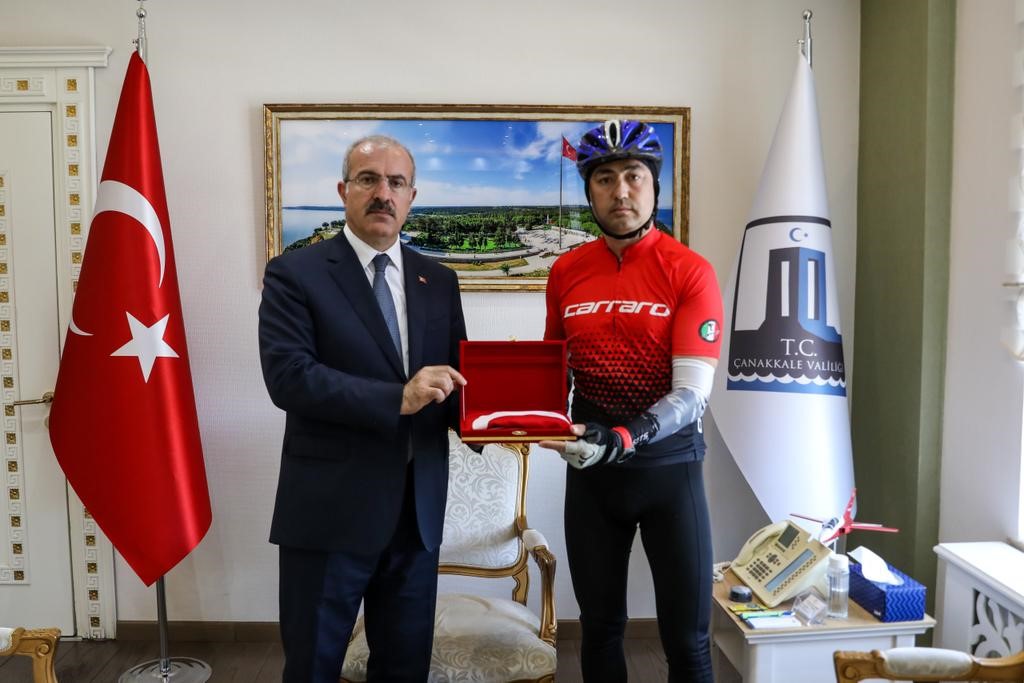 Bisikleti ile 106 yıl sonra aynı güzergahtan Türk bayrağını Samsun’a ulaştıracak