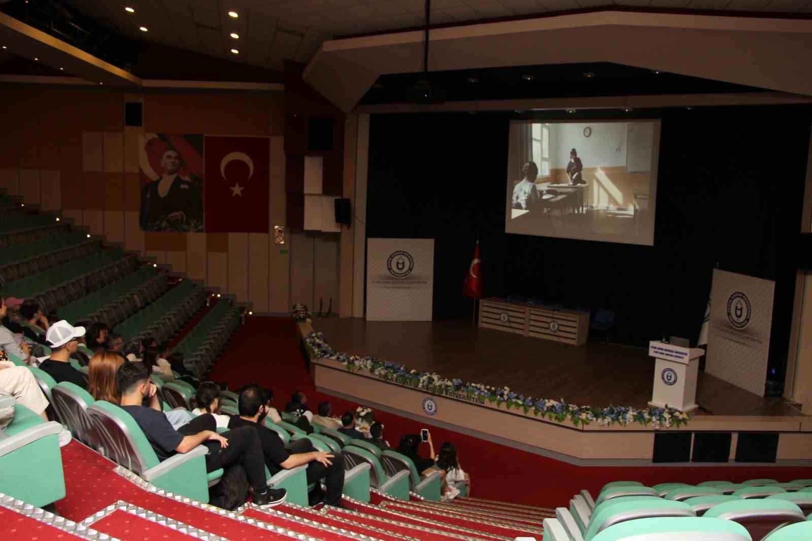 Üniversite öğrencilerinden kısa film etkinliği

