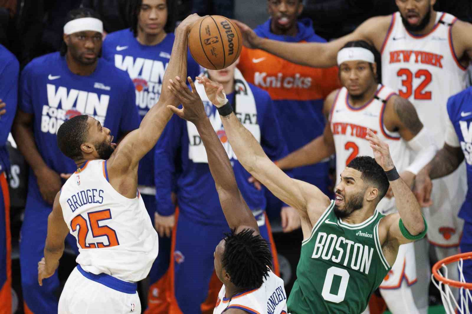 Oklahoma City Thunder, Denver’a 43 sayı fark attı, seriyi eşitledi
