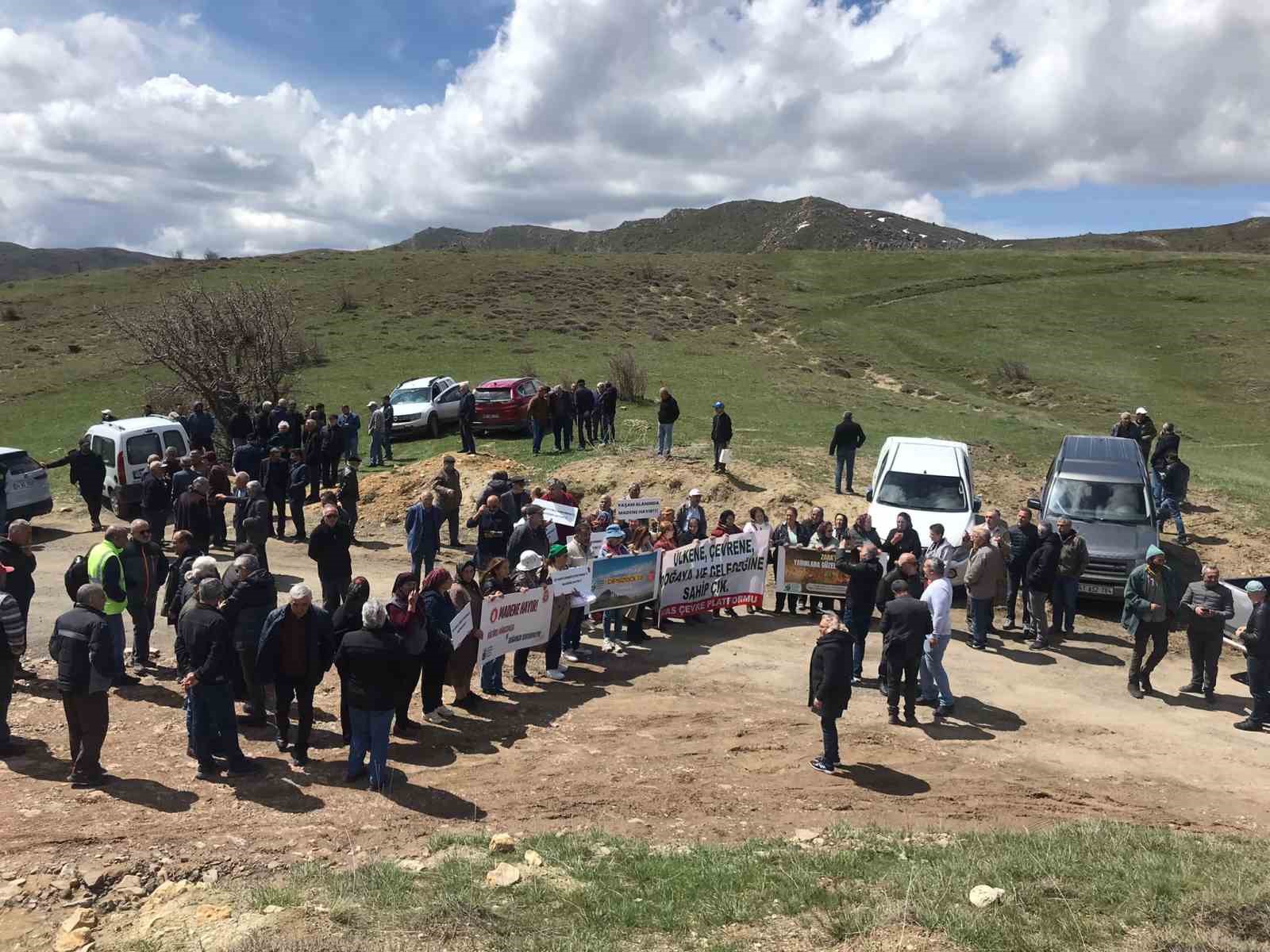Köy sakinleri maden firmalarına seslendi, "Havama, suyuma, toprağıma dokunma"