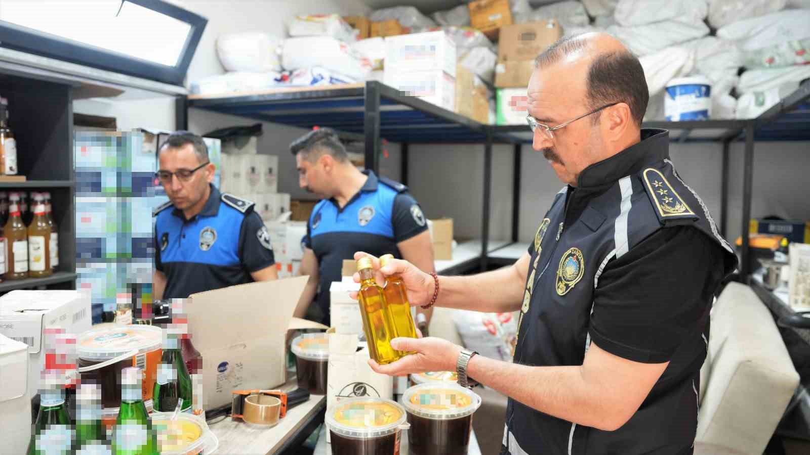 Alanya’da toptan gıda deposunda sahte etiketleme yapan firma mühürlendi
