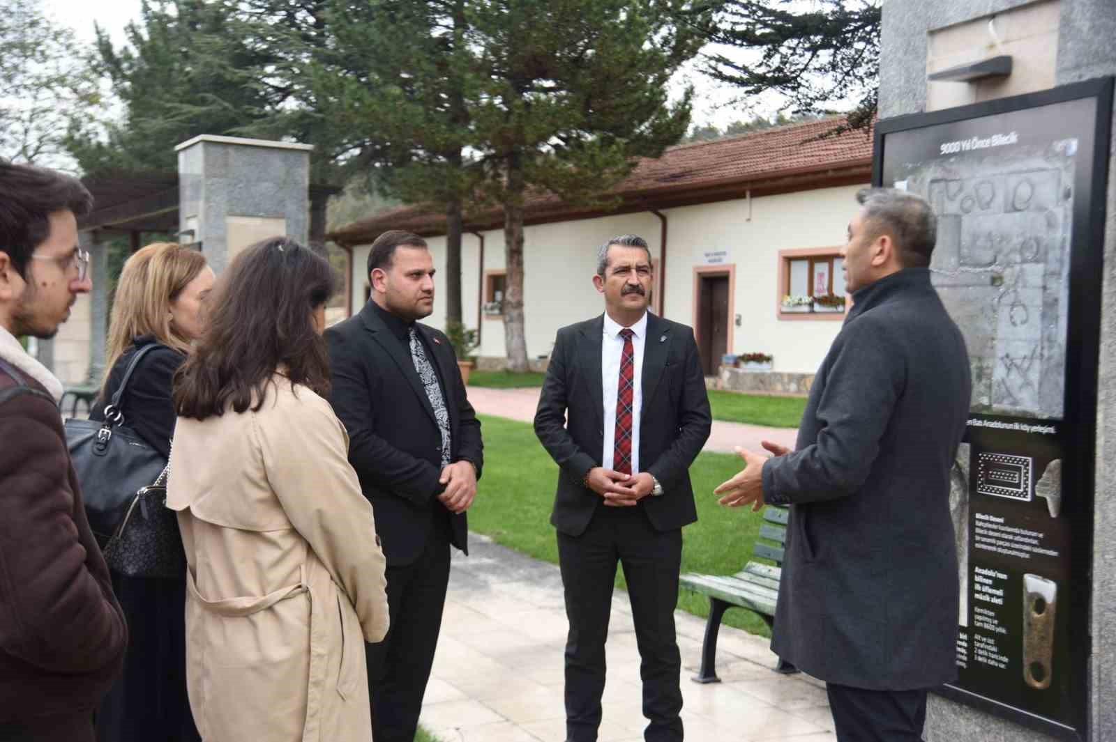 Gemlik Belediyesi heyetinden Bilecik Belediyesi&rsquo;ne ziyaret
