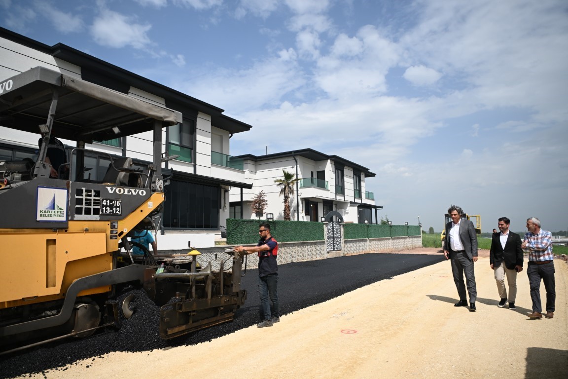 Sarımeşe Mahallesi’ne 750 tonluk asfalt
