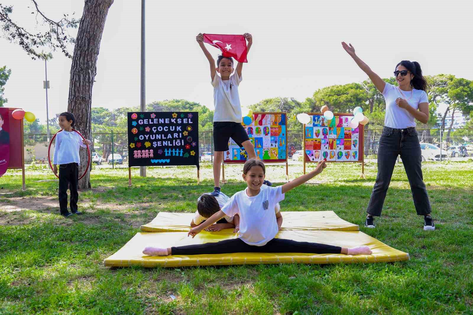 Manavgat Belediyesi’nden çocuklara bilim ve oyun dolu şenlik
