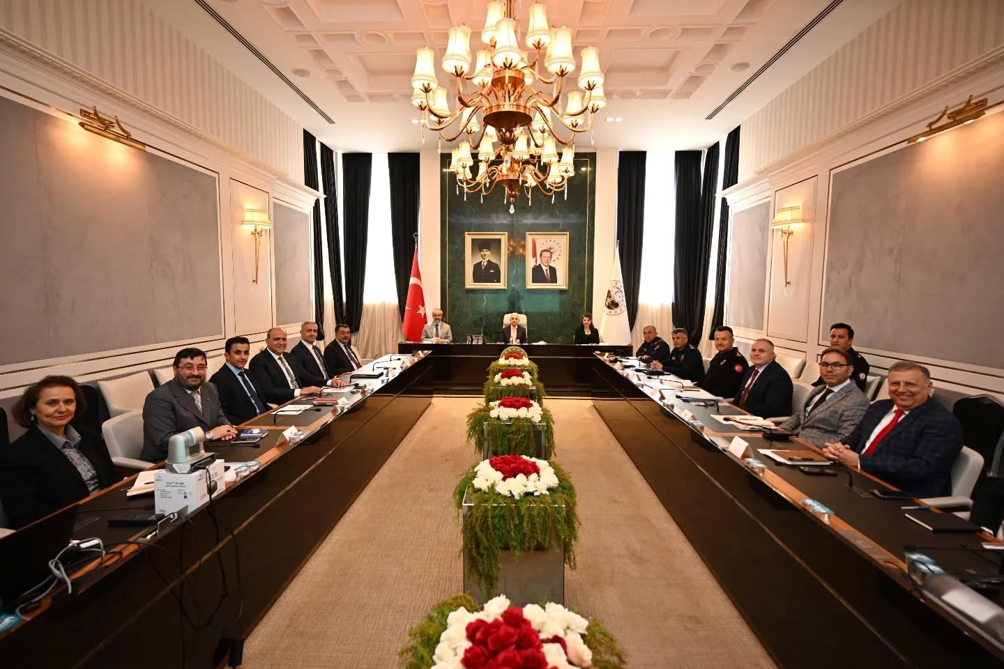 Kırklareli’nde turizm sezonu ve hudut kapıları için tedbirler değerlendirildi