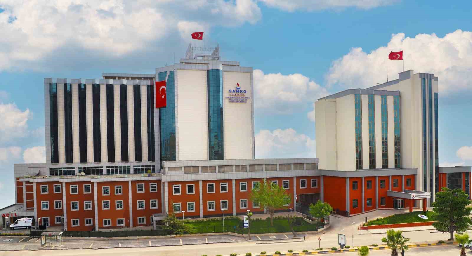 SANKO Üniversitesi Hastanesi’nde KOAH Hastalarına bronkoskopik hacim küçültücü coıl tedavisi uygulaması başladı