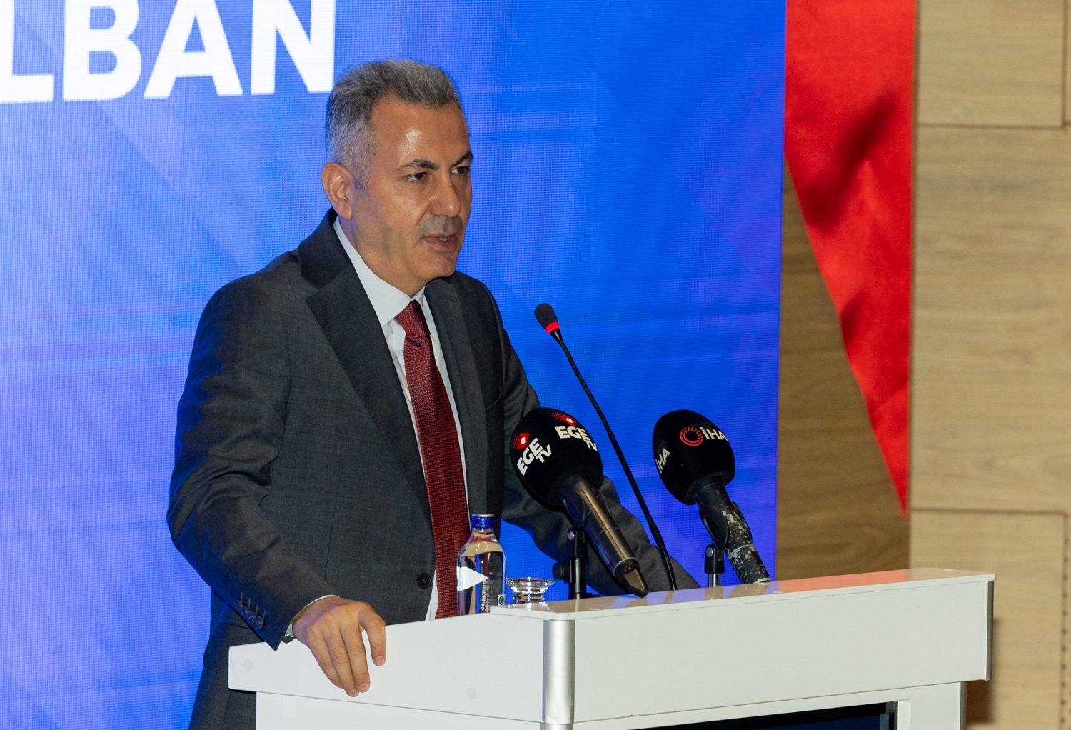 Uluslararası işletmeciliğin rotası İzmir’de çizildi
