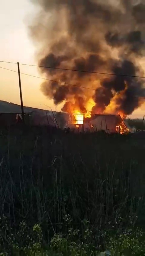 Bursa’da tiny house alevlere teslim