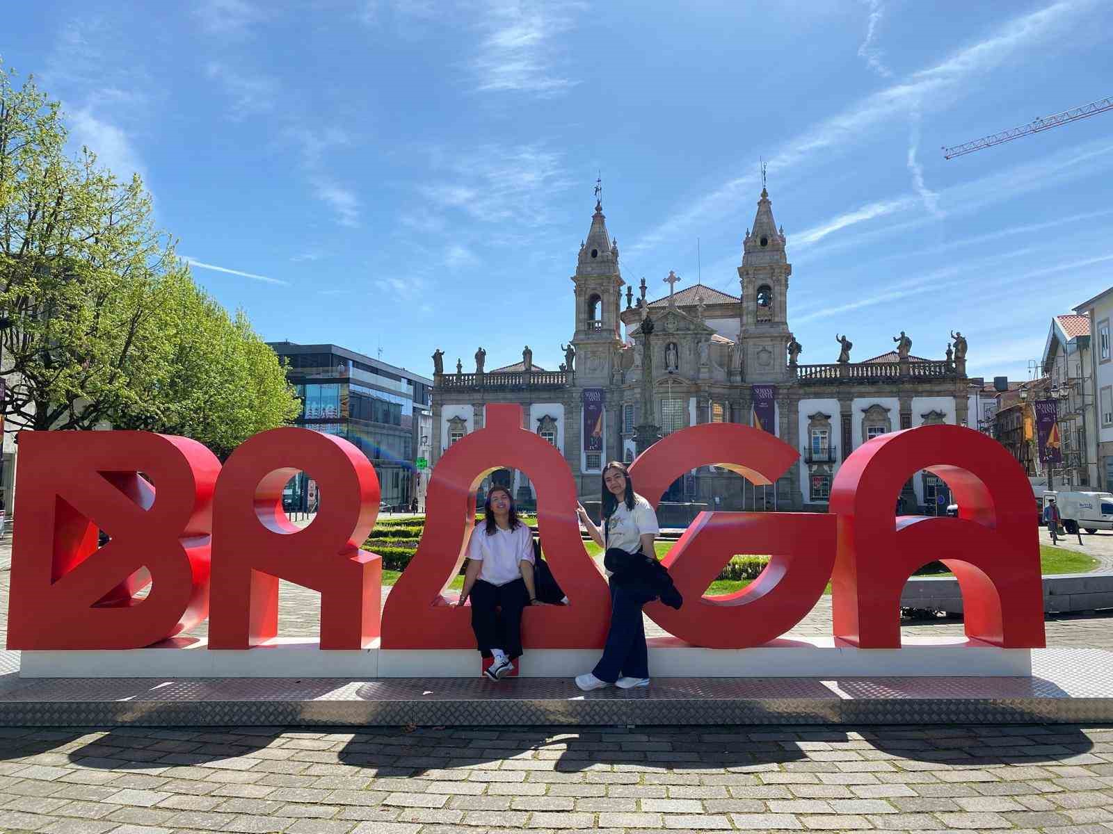 Türk öğrencilerden Avrupa’da ekmek kokan başarı hikayesi