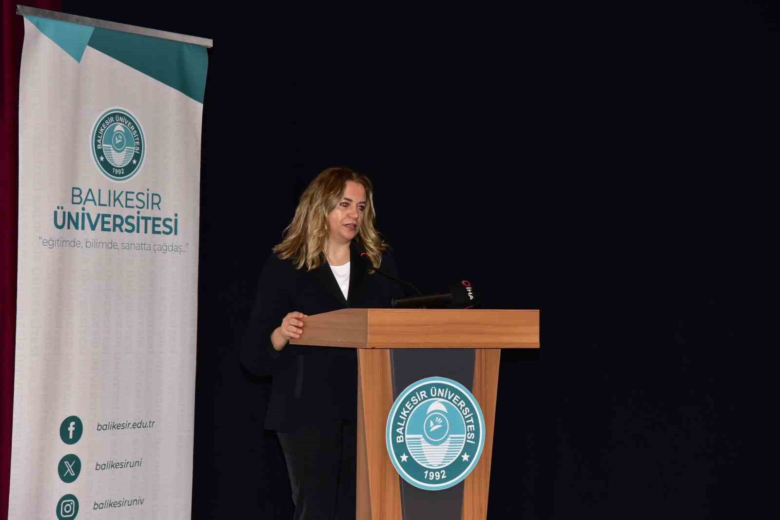 Balıkesir’de Ulusal Savunma ve Teknoloji zirvesi düzenlendi
