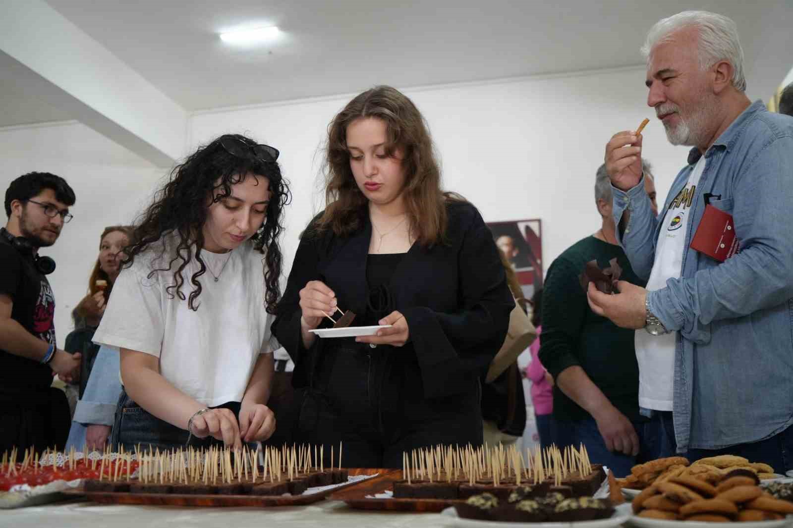 Bu hastalığın tek ilacı: Ömür boyu glütensiz beslenmek