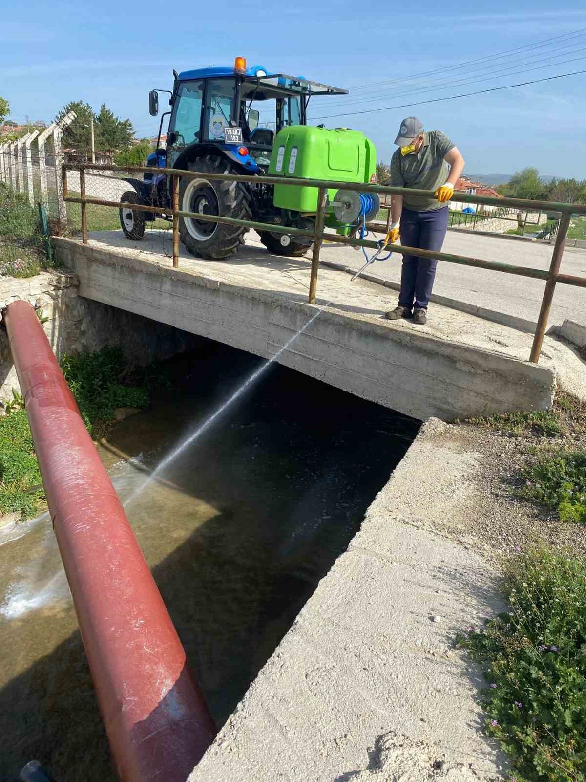 Alaca Belediyesi&rsquo;nden sivrisineklerle etkin m&uuml;cadele
