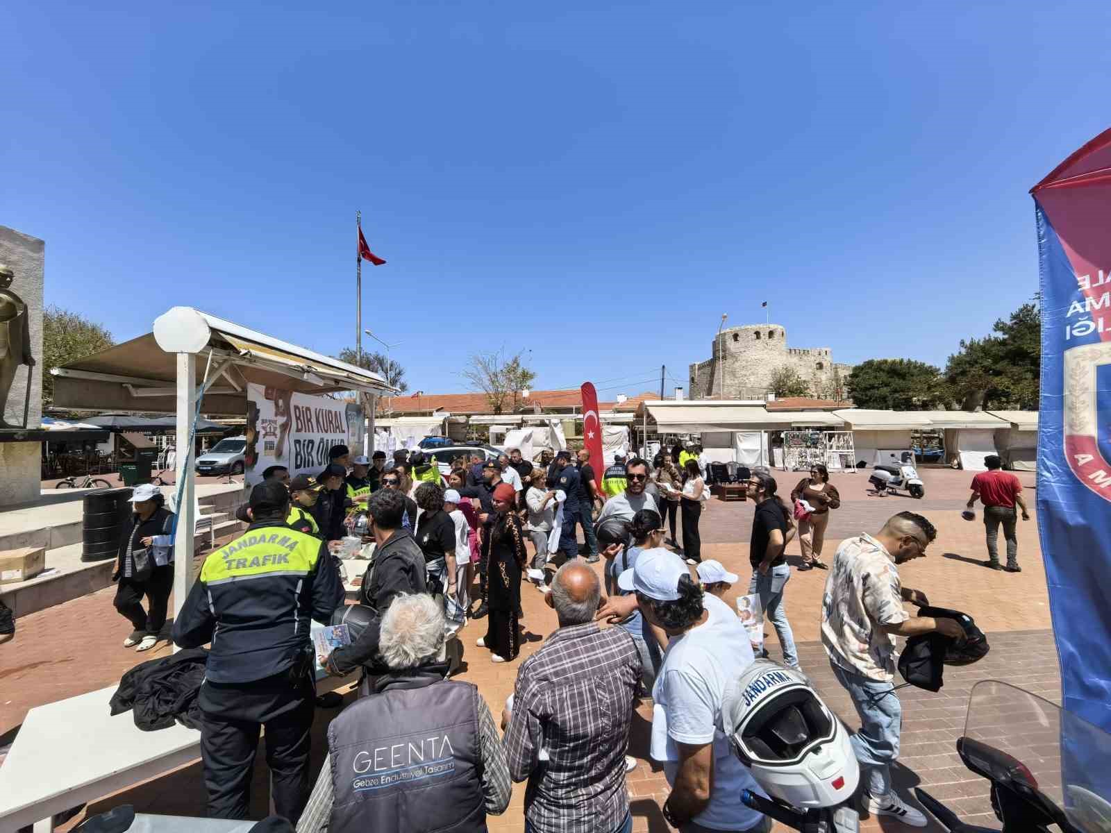 Bozcaada&rsquo;da g&uuml;venli s&uuml;r&uuml;ş eğitimi verildi
