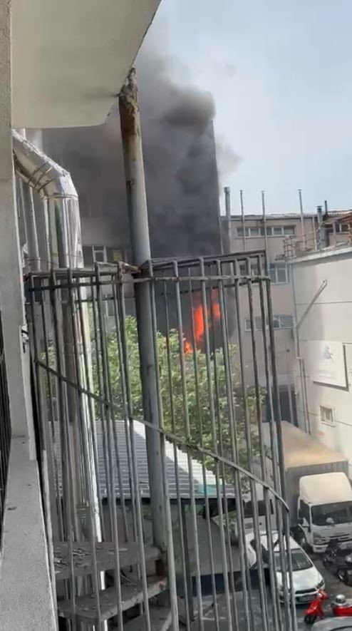 Kağıthane&rsquo;de motosiklet tamirhanesinde patlama: 1 &ouml;l&uuml;, 3 yaralı
