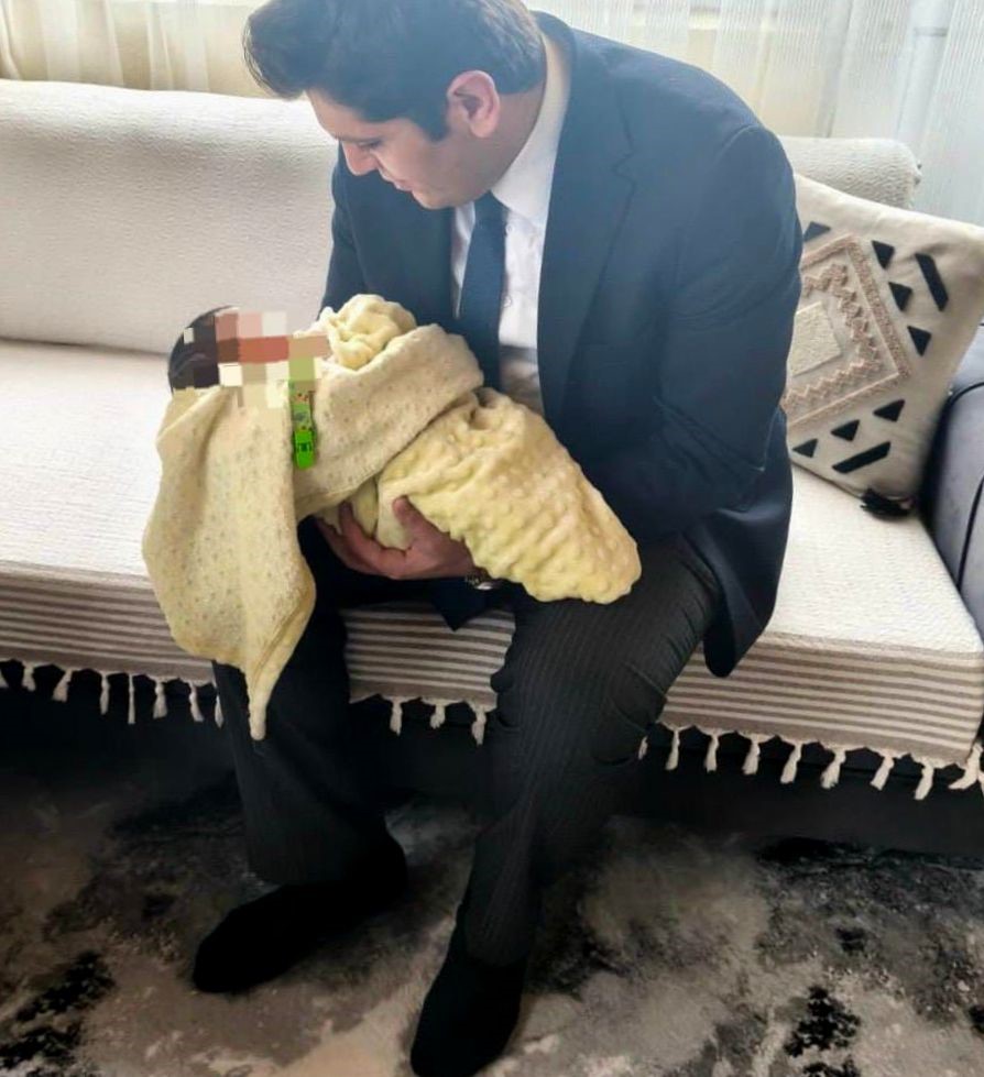 Başmak&ccedil;ı Kaymakamlığından ailelere yeni doğan desteği
