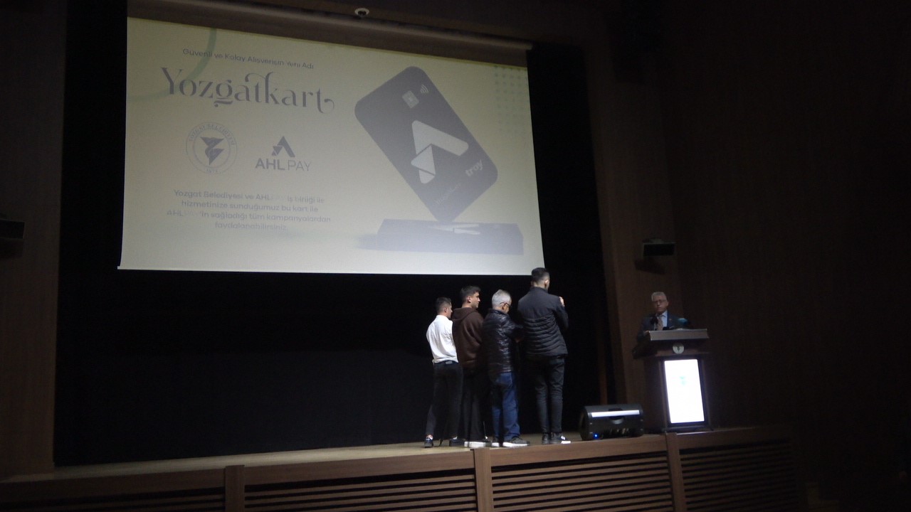 Başkan Arslan &lsquo;Yozgat Kart&rsquo;ı tanıttı: İhtiya&ccedil; sahipleri canının istediğini alacak

