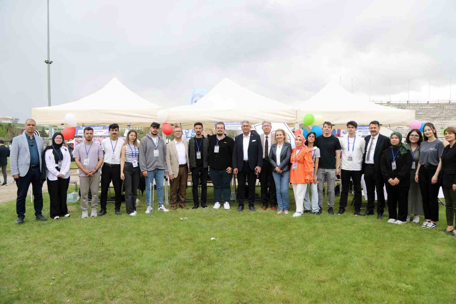 ER&Uuml;&rsquo;de Kamp&uuml;s G&uuml;nleri&rsquo;25 etkinliği d&uuml;zenlendi
