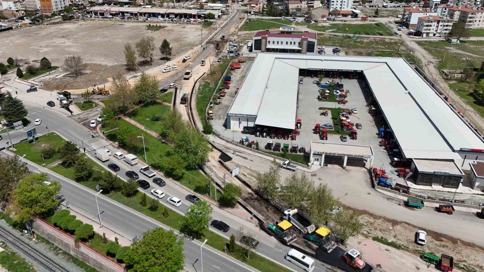 Saha incelemelerini s&uuml;rd&uuml;ren Başkan Şahin Şerifoğulları&rsquo;ndan yoğun tempo
