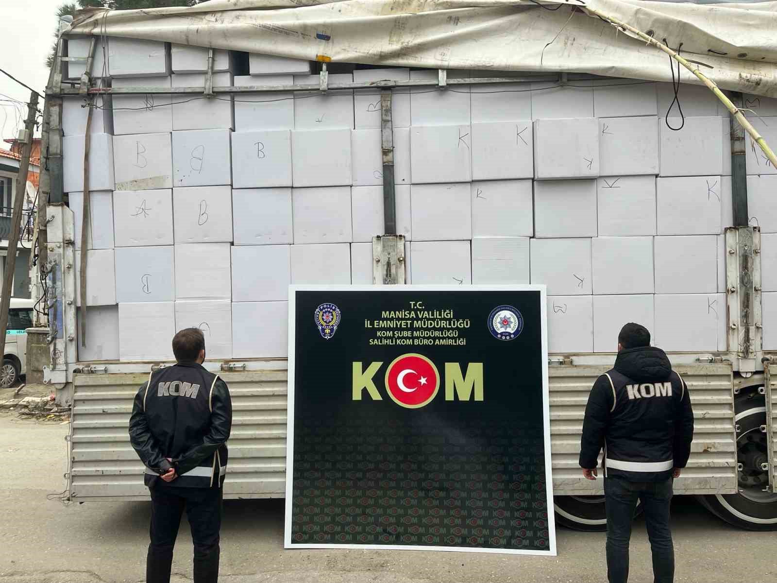 Manisa’da kaçakçılığa geçit yok: Üç ayda 15 şüpheli yakalandı