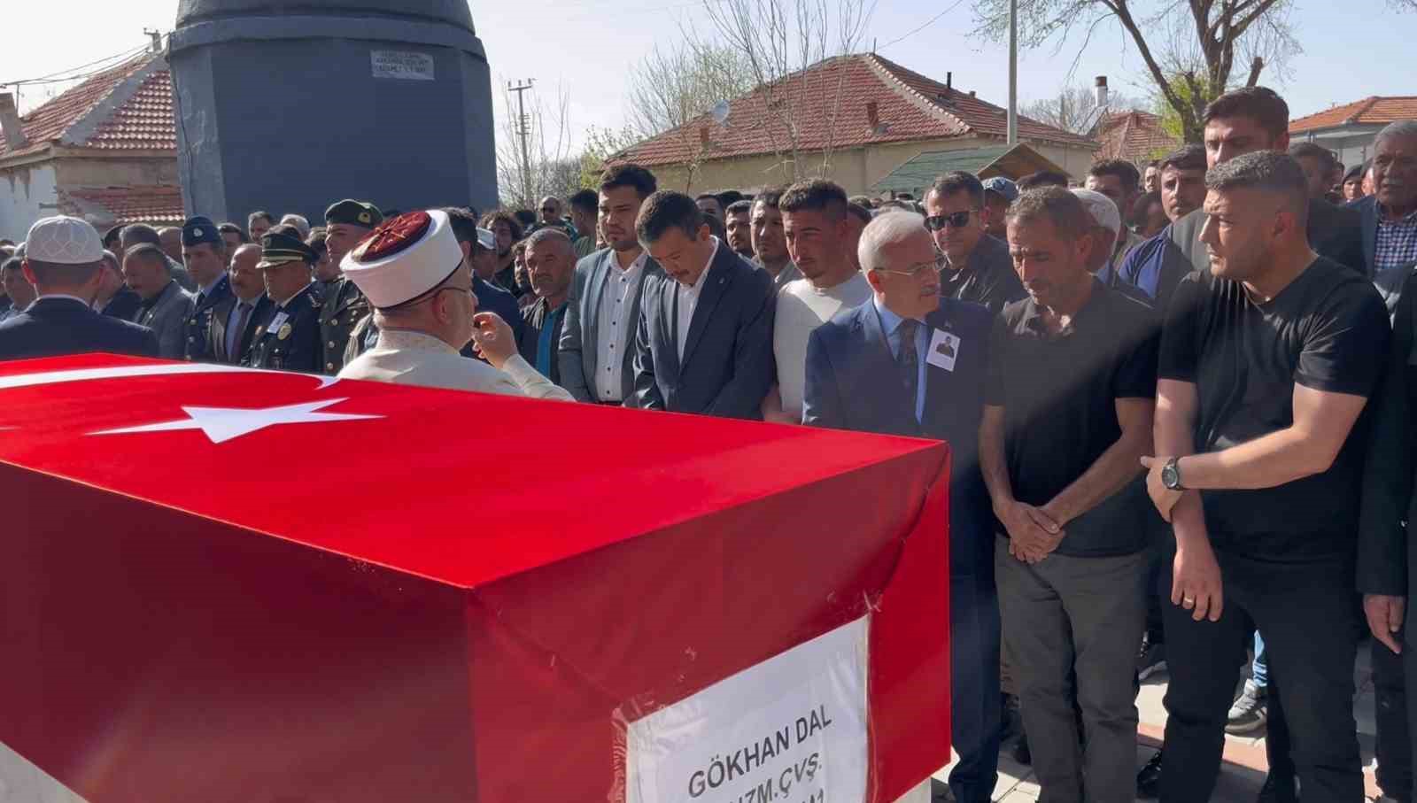 Kazada hayatını kaybeden Uzman Çavuş Aksaray’da toprağa verildi