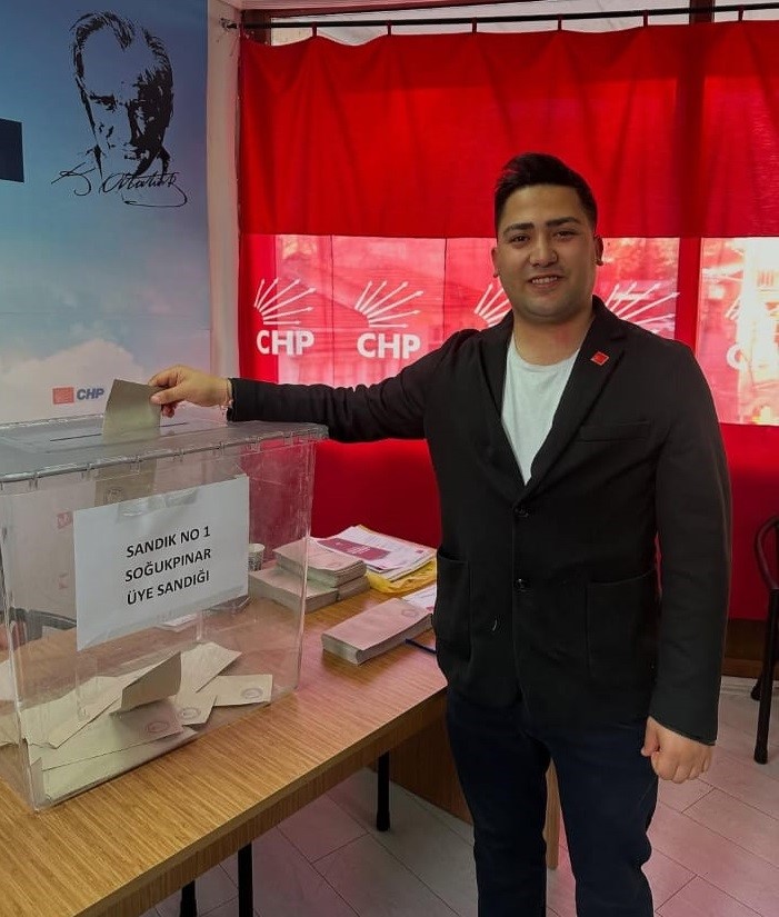 İzmir&rsquo;de Cumhurbaşkanı&rsquo;na hakaret i&ccedil;erikli duvar yazısı yazan 4 ş&uuml;pheli tutuklandı
