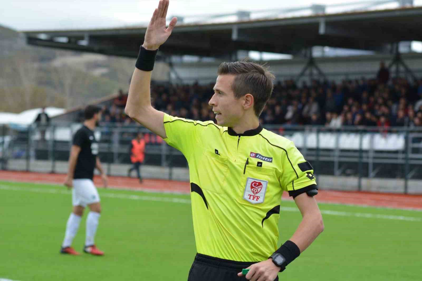 Balıkesirli hakem Adnan Deniz Kayatepe’ye, Süper Lig’de görev