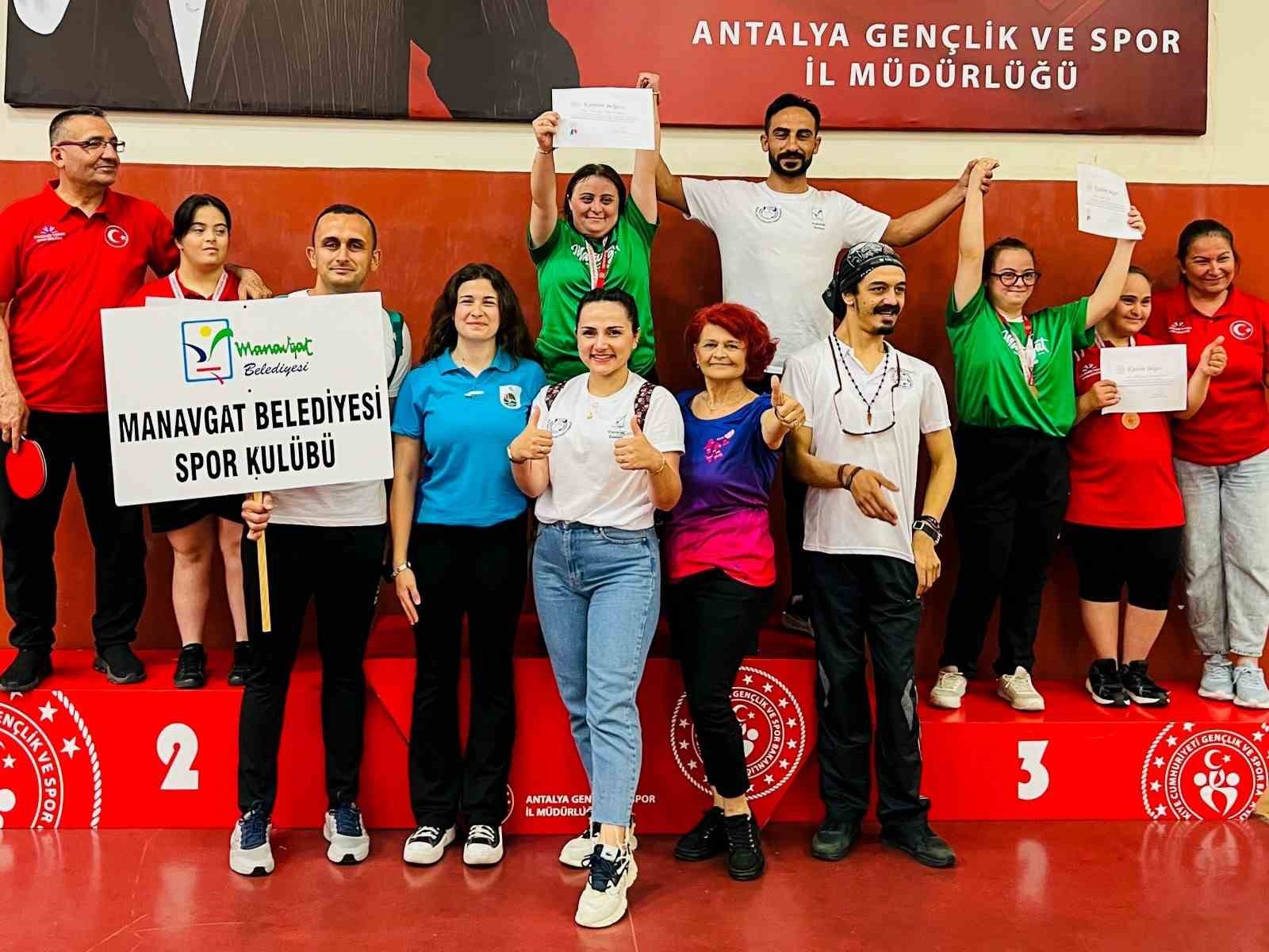 Manavgat Belediyespor&rsquo;un &ouml;zel sporcuları Antalya&rsquo;da zirvede

