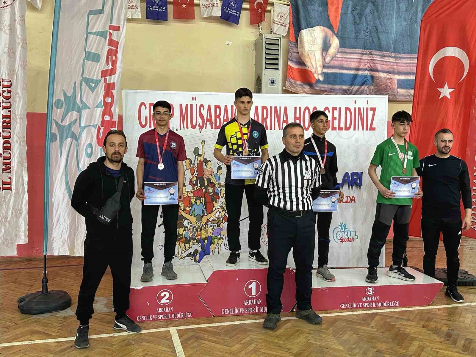 Bilek g&uuml;reşinde İspir&rsquo;in başarısı
