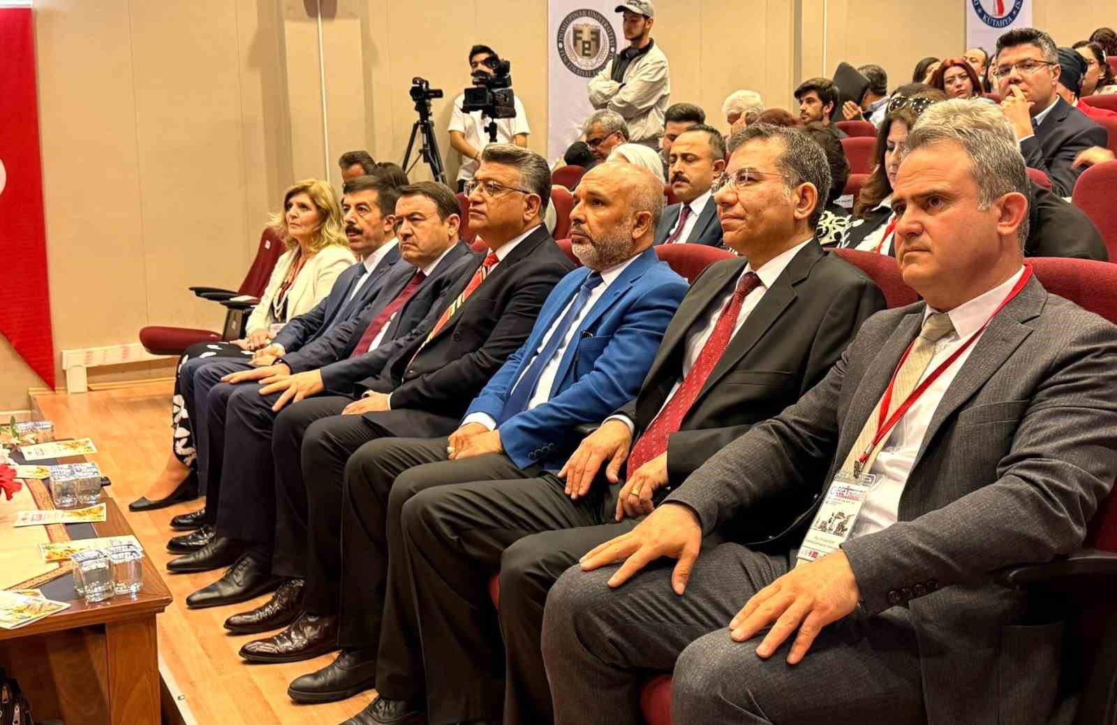 DP&Uuml; Rekt&ouml;r&uuml; Prof. Dr. S&uuml;leyman Kızıltoprak: "Dilimiz var olduk&ccedil;a biz de varız"
