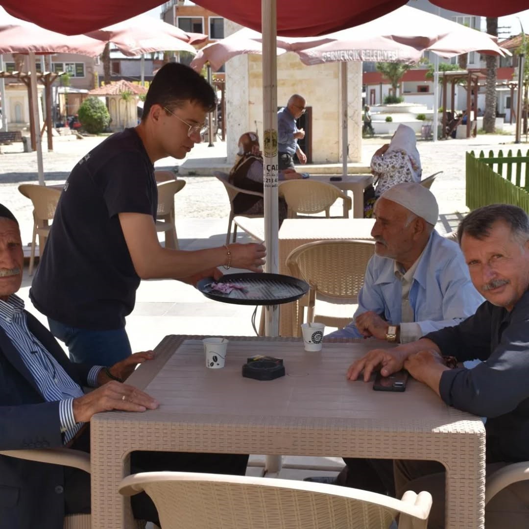 Germencik Belediyesi çay fiyatlarını 1 TL olarak güncelledi