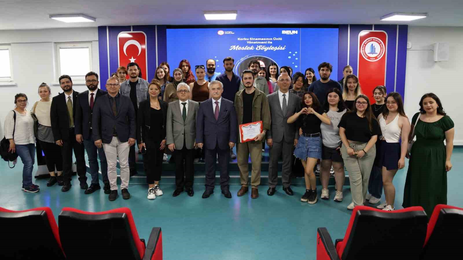 BEUN İletişim Fak&uuml;ltesinin d&uuml;zenlediği s&ouml;yleşide Mert Uzunmehmet &ouml;ğrencilerle buluştu
