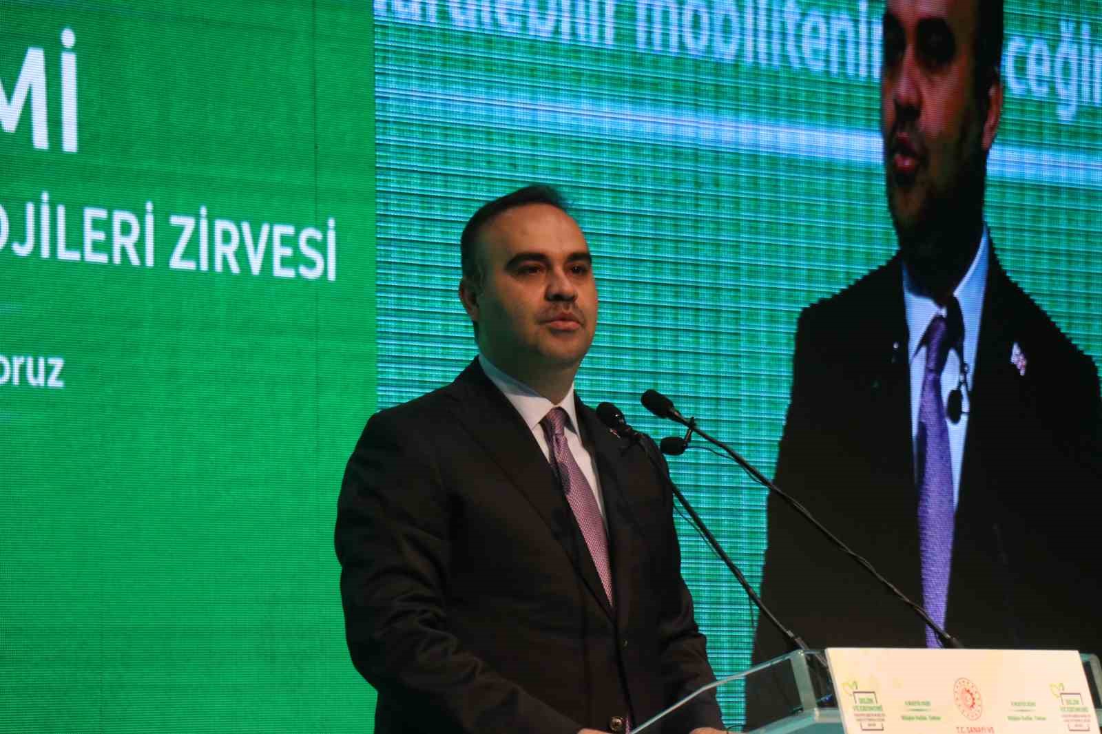 Sanayi ve Teknoloji Bakanı Kacır: "2030’a kadar seviye 3 yerli otonom aracın ülkemizde üretilmesini hedefliyoruz"