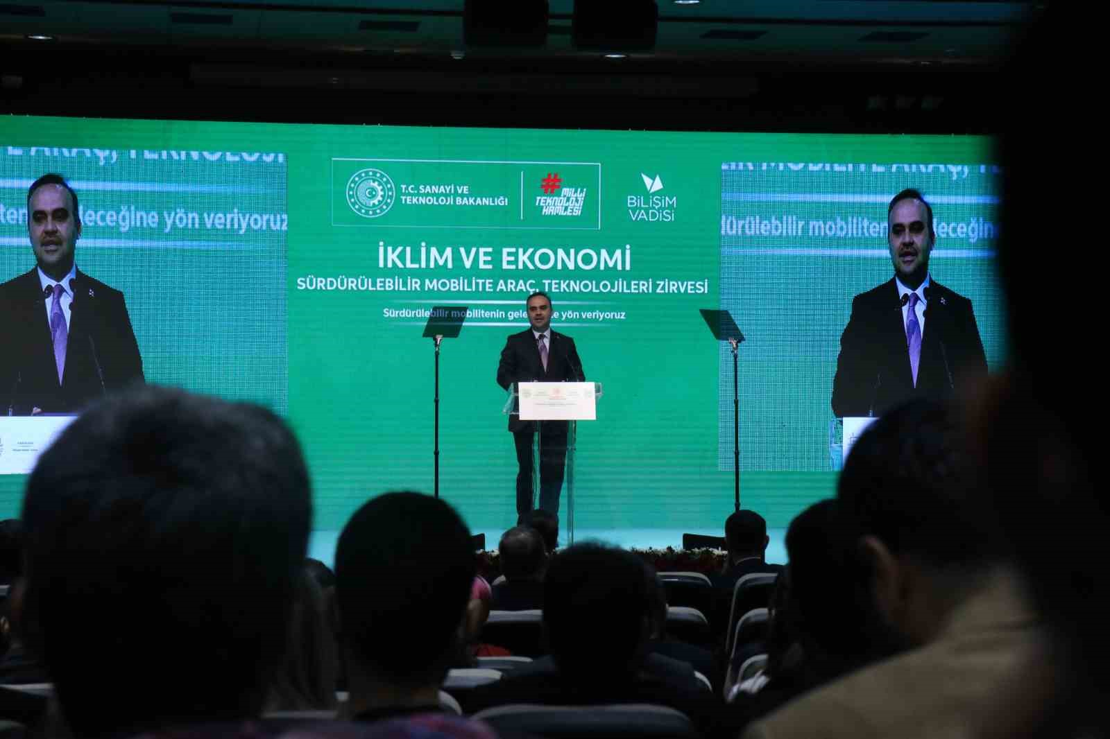 Sanayi ve Teknoloji Bakanı Kacır: "2030’a kadar seviye 3 yerli otonom aracın ülkemizde üretilmesini hedefliyoruz"
