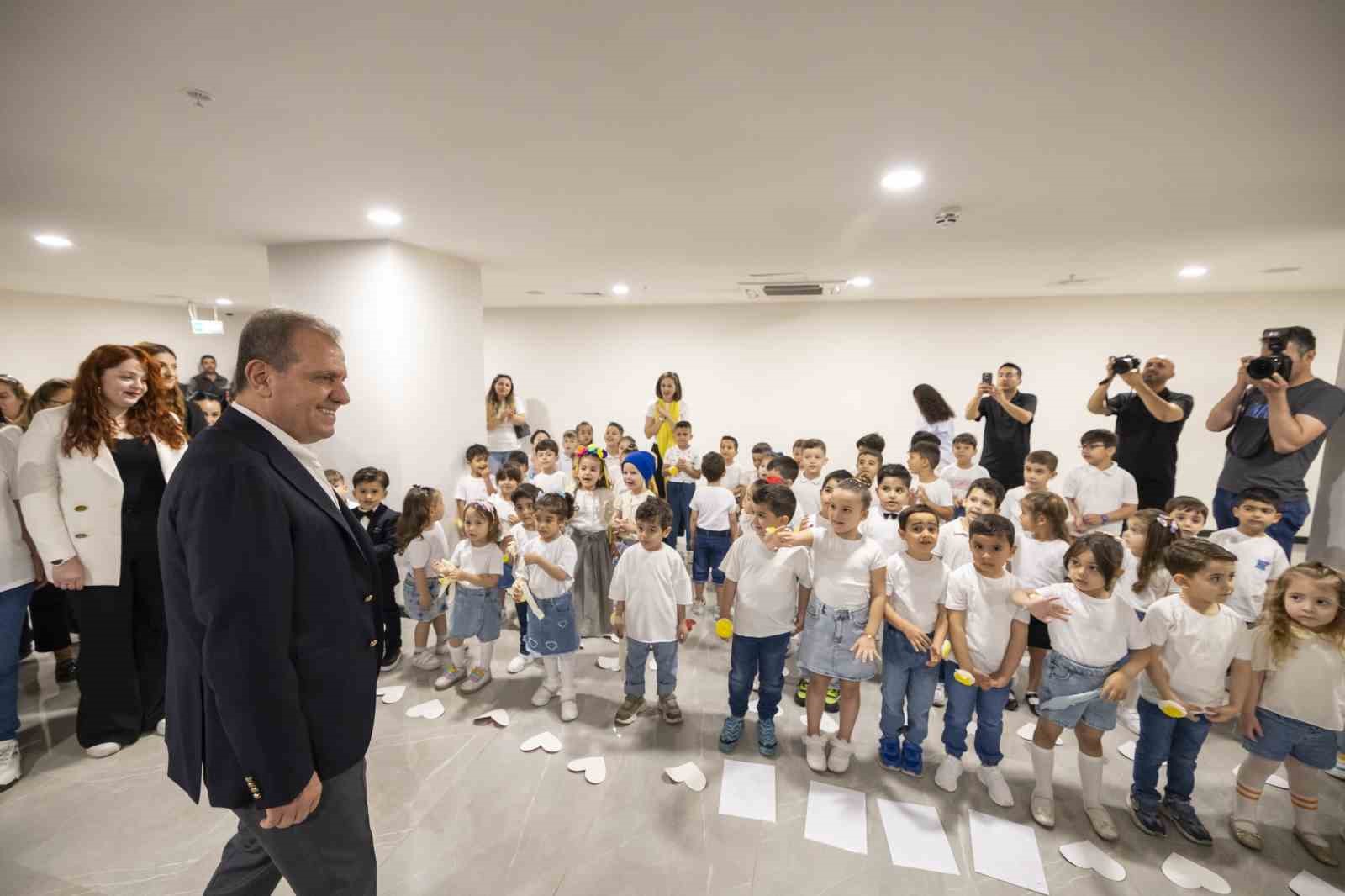 Mersin’de ’Tükenmeyen Sevgiler, Dönüşen Eserler Sergisi’ açıldı
