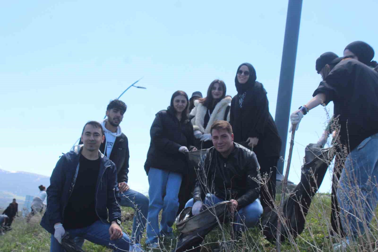 Sarıkamış&rsquo;ta temiz &ccedil;evre seferberliği
