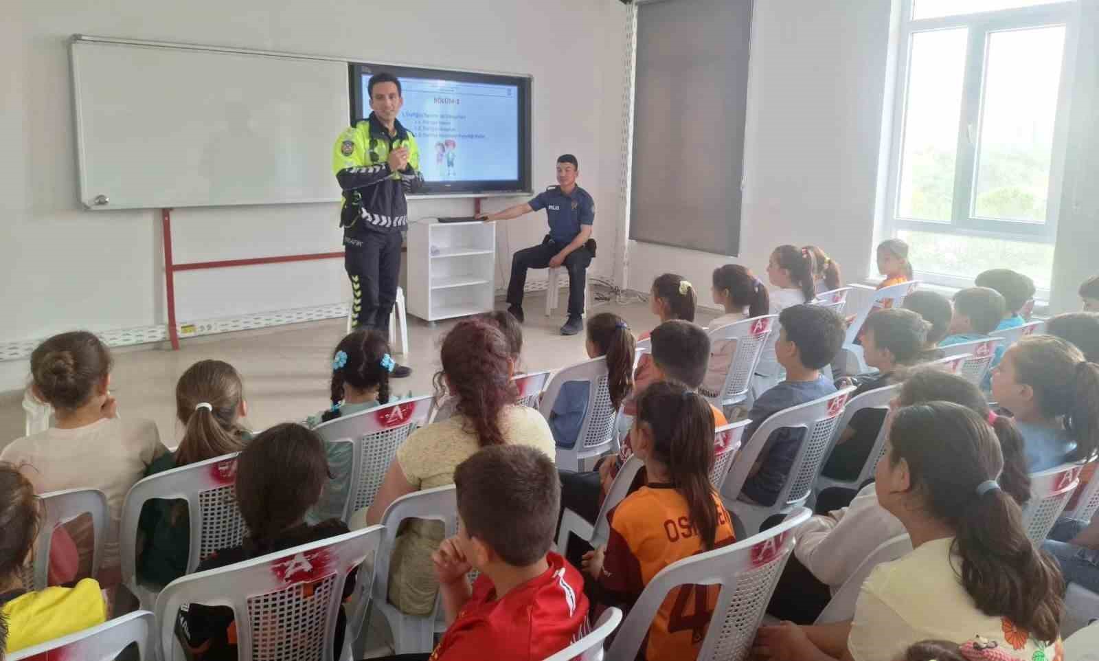 Hisarcık’ta öğrencilere trafik eğitimi