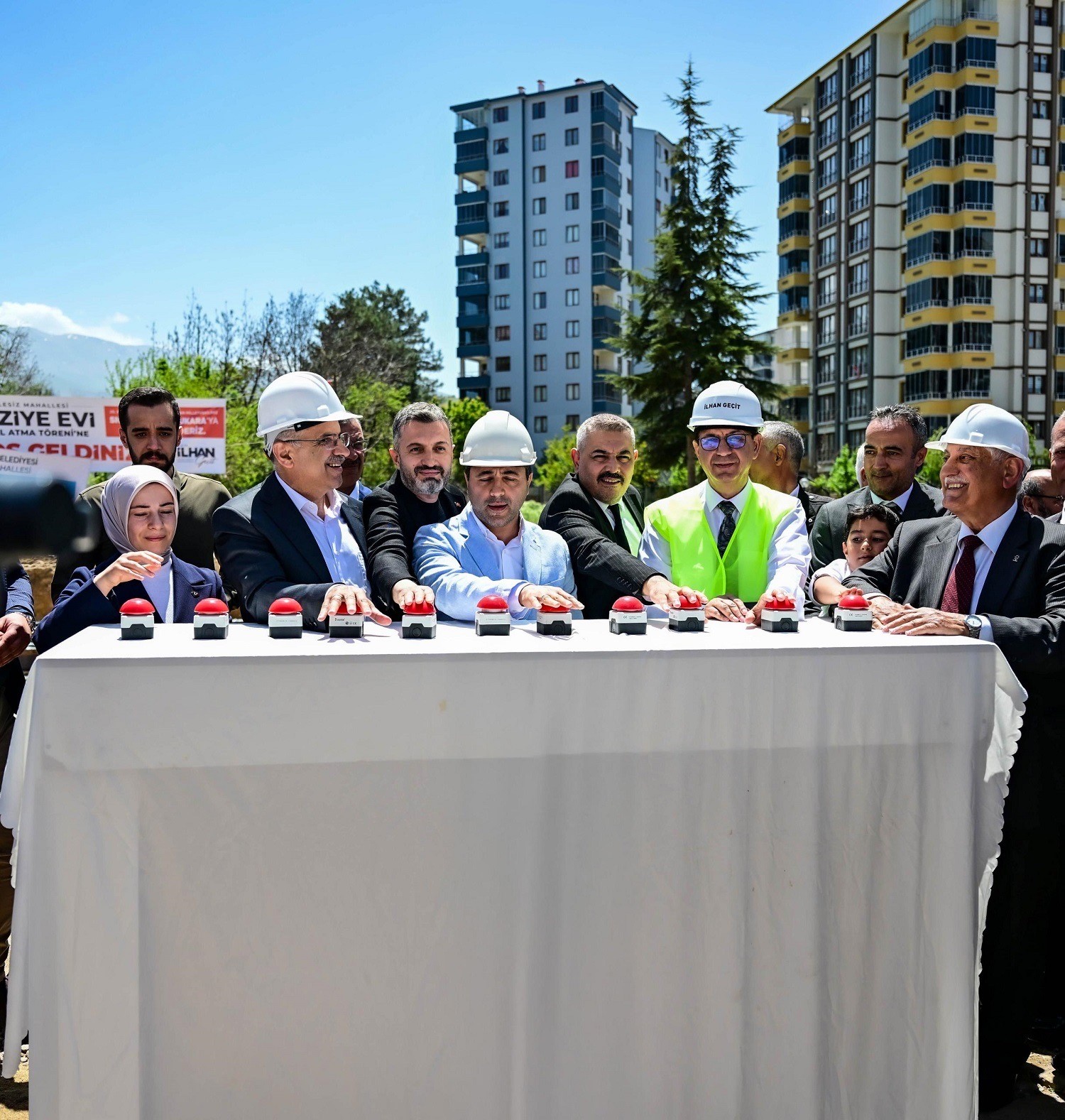 Başkan Ge&ccedil;it&rsquo;in &lsquo;Taziye Evi&rsquo; projesi hayata ge&ccedil;ti
