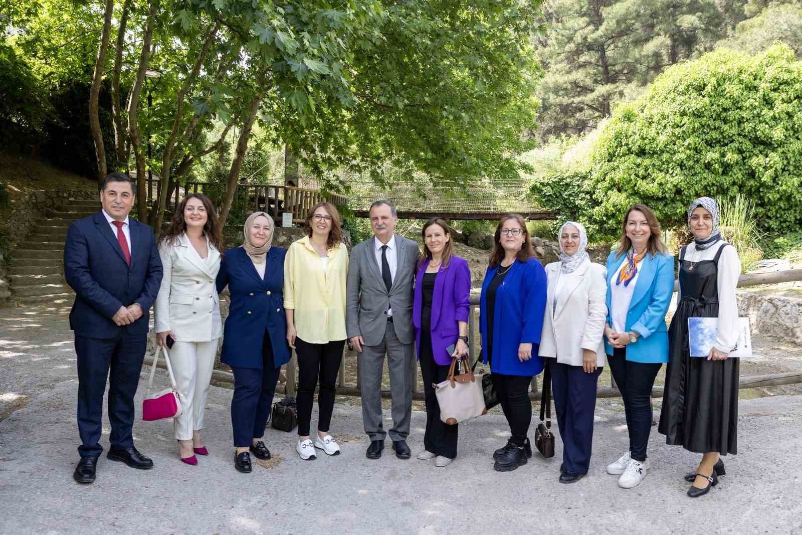 Başkan Balaban muhtarlarla bir araya geldi
