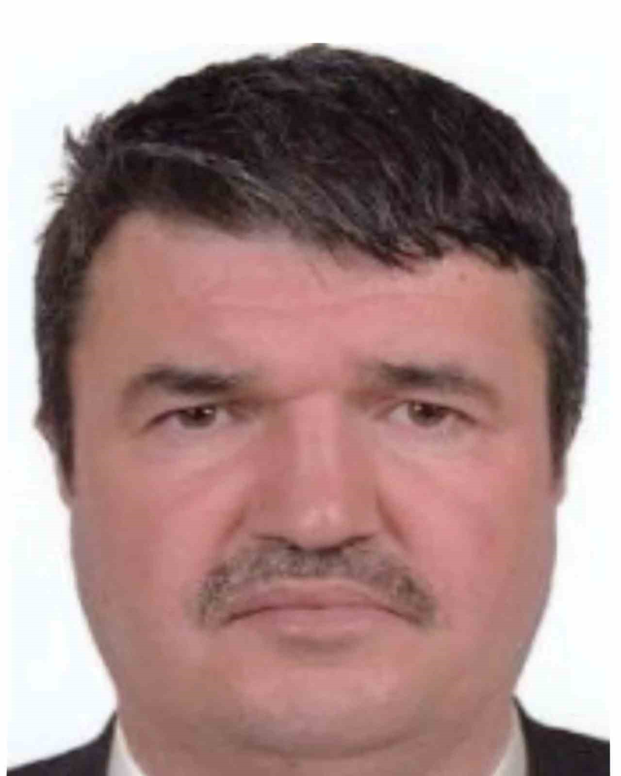 Kalp krizi ge&ccedil;irip hayatını kaybeden m&uuml;ezzin toprağa verildi
