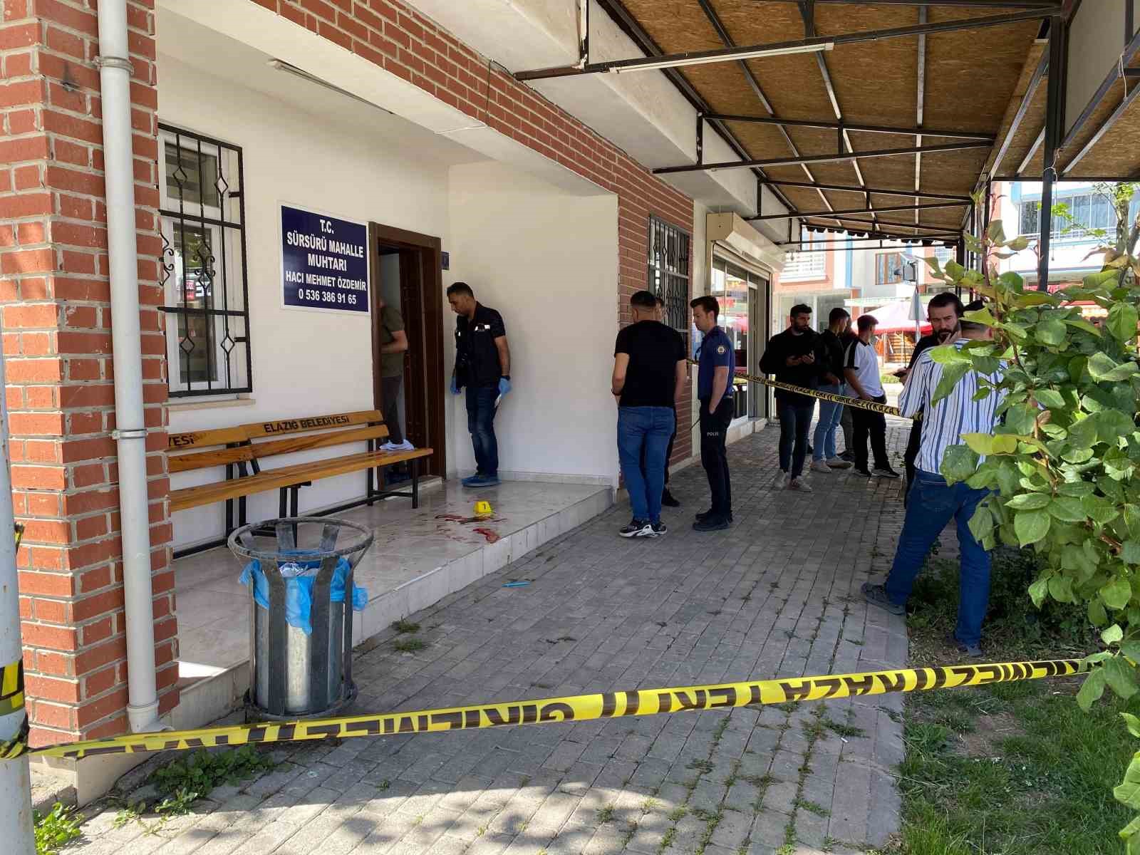 Elazığ&rsquo;da mahalle muhtarı silahlı saldırıda yaralandı
