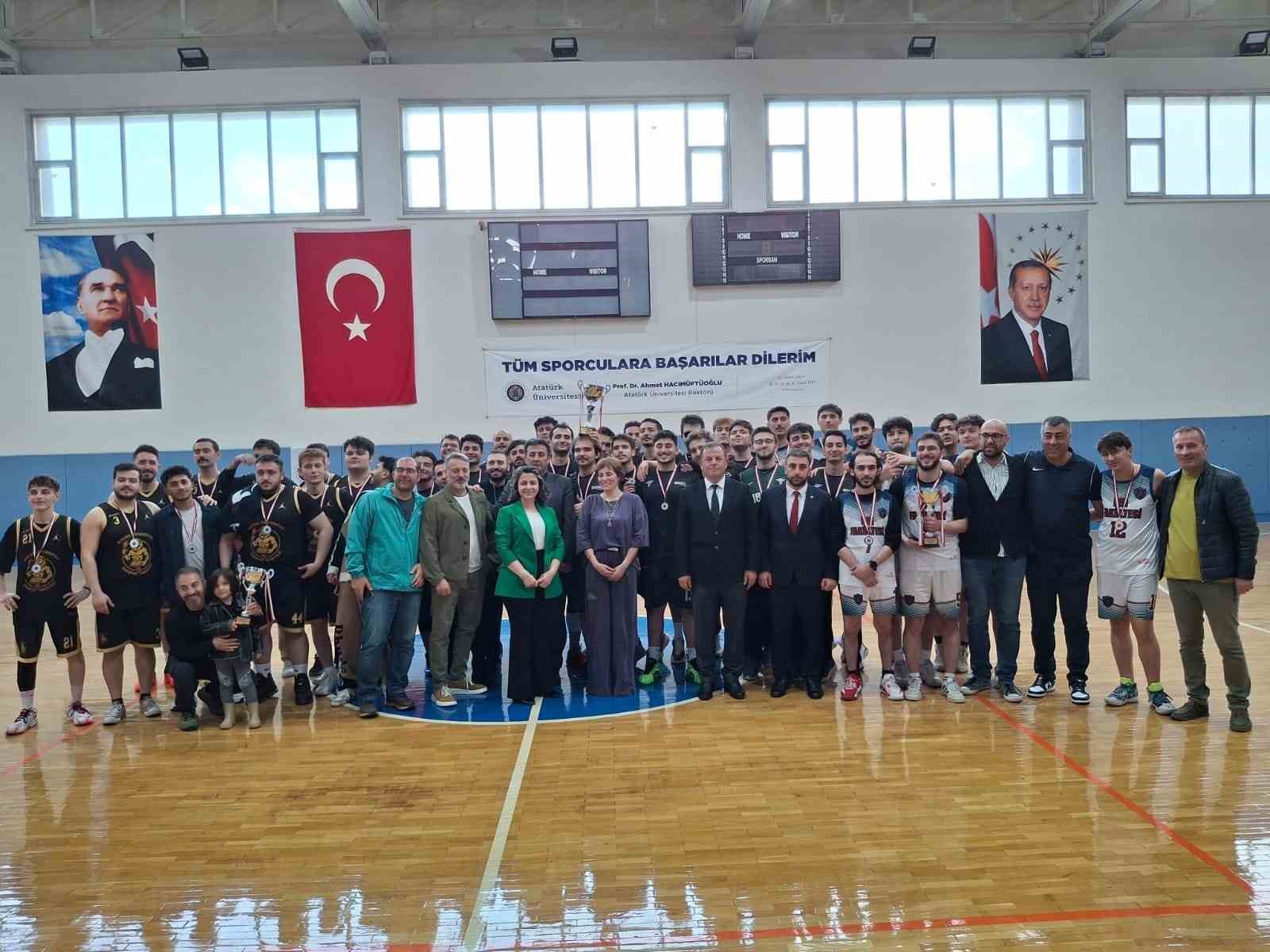 Atatürk Üniversitesi, spor alanındaki başarılarıyla göz dolduruyor