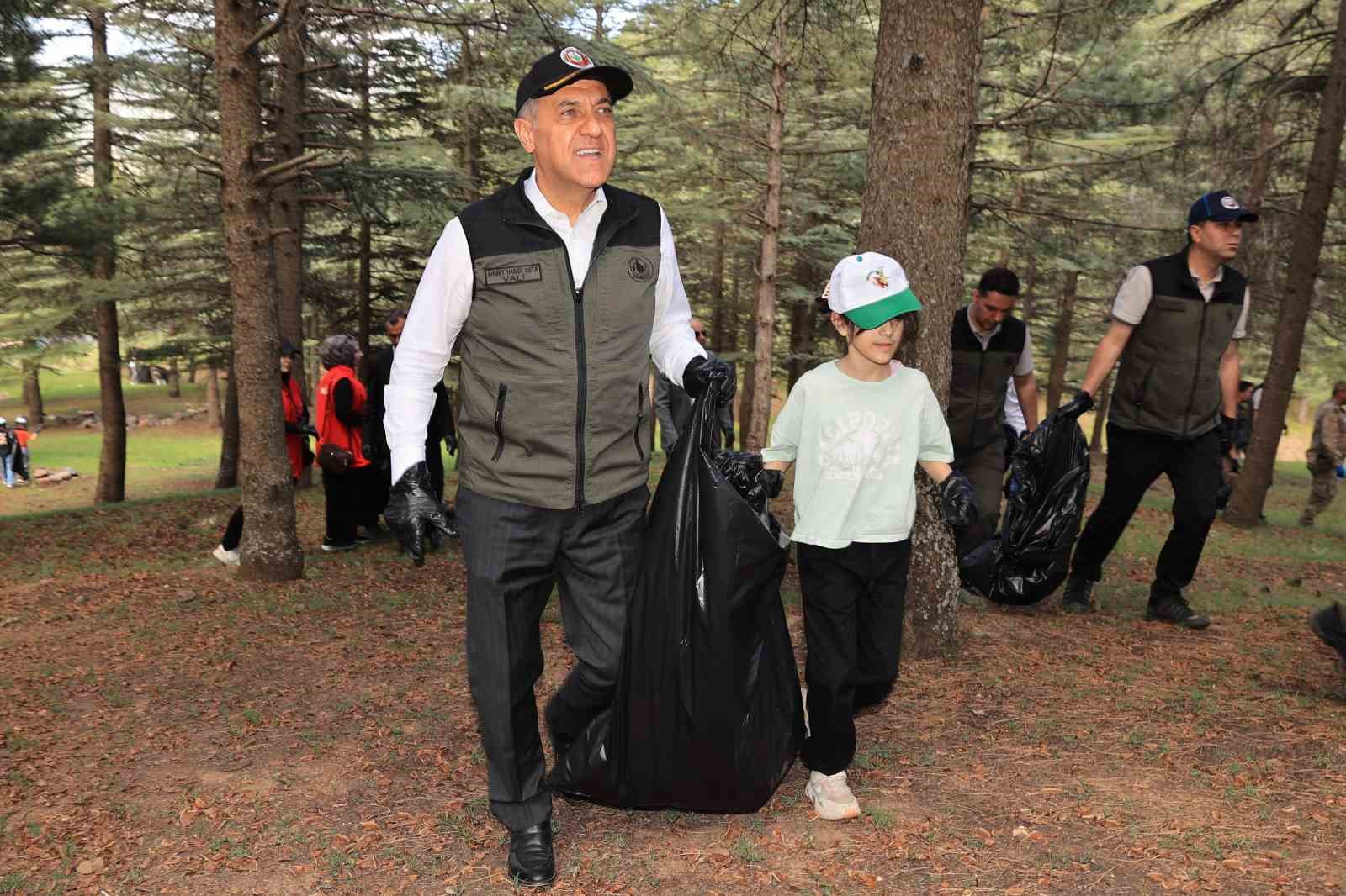 Bingöl Valisi Usta: "Bu ormanlar, bu tabiat bizden sonraki nesillerin bizlere emanetidir"