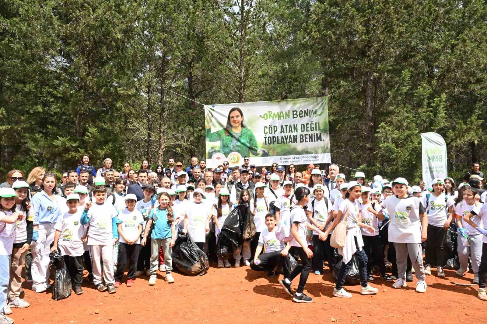 Antalya&rsquo;da "Orman Benim" etkinliği ger&ccedil;ekleştirildi
