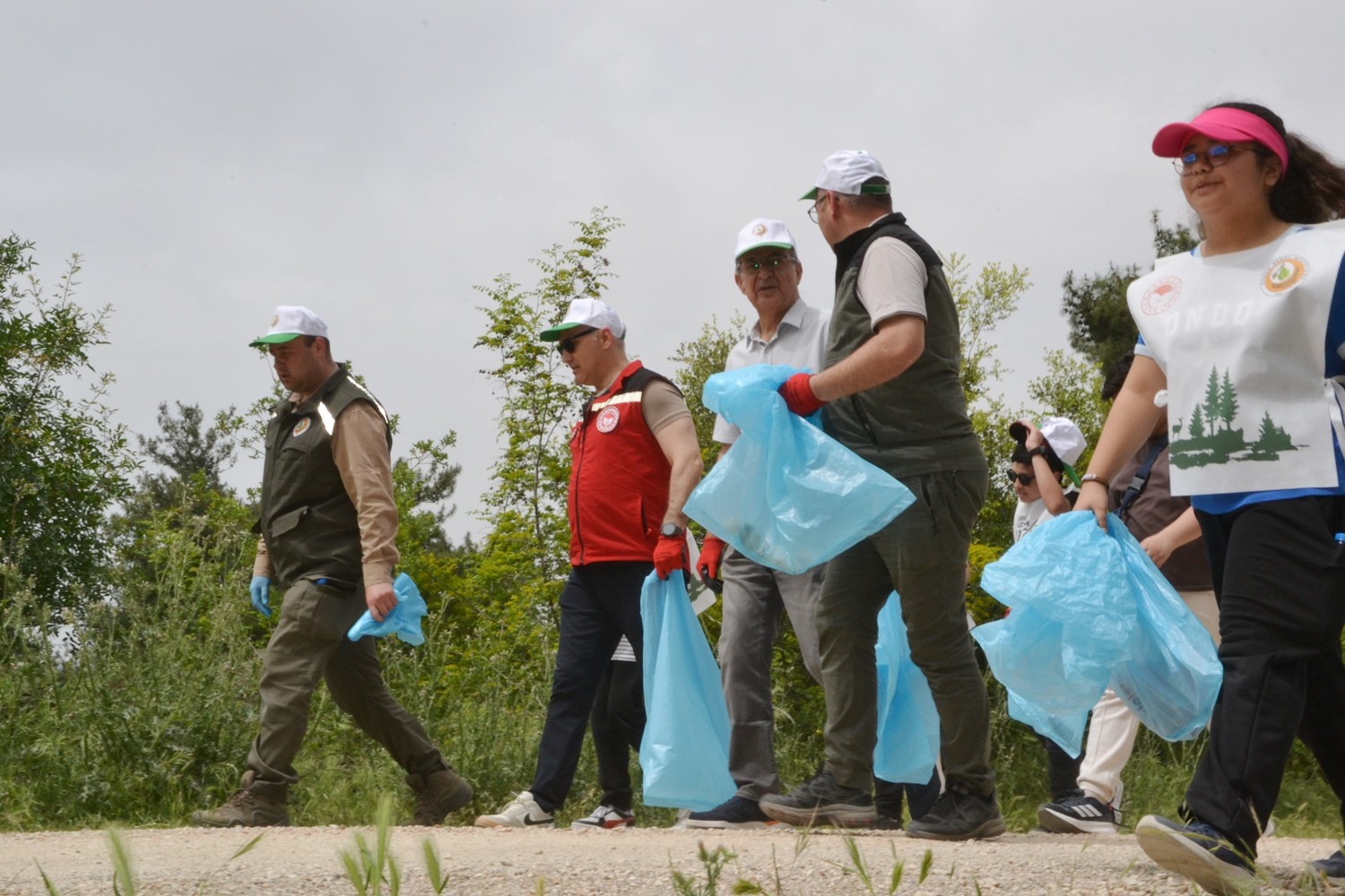 Manisa ormanları gençlere emanet
