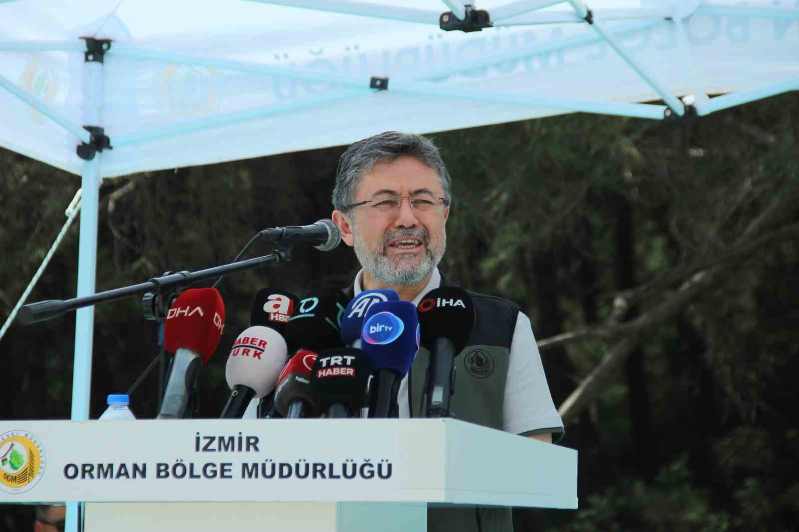 Bakan Yumaklı İzmir’de konuştu: "Yangın, çıkmak için sebep arıyor"