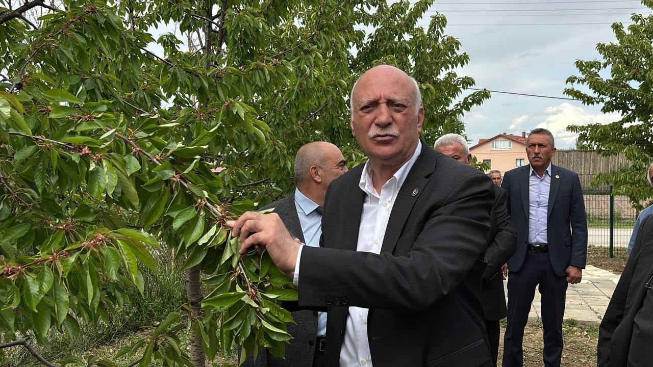 TZOB Genel Başkanı Bayraktar, Bolu&rsquo;da ziraat odası başkanlarıyla bir araya geldi
