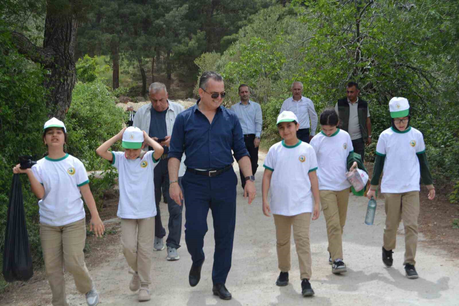 Soma’da ormanlar tertemiz oldu